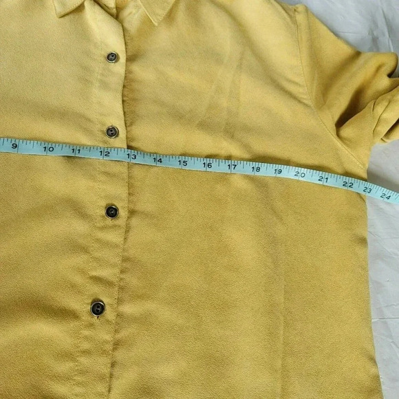 CHICO'S Women's Button Front size 2 Long Sleeve yellow Polyester Shirt Blouse - Picture 3 of 9